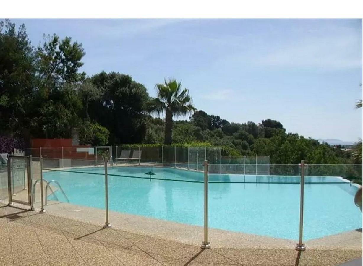 Superbe Duplex 35M2 Vue Mer Avec Piscine ボルム・レ・ミモザ エクステリア 写真
